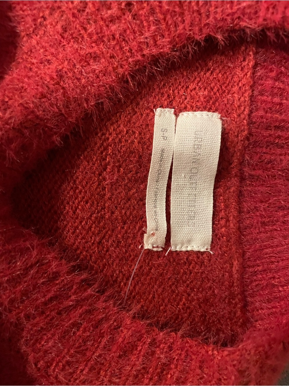 Urban Outfitters Women's Red Solid Fuzzy Knit Cropped Pullover Sweater S - Picture 9 of 9